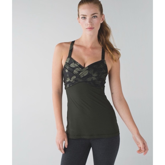 Lululemon Wrap It Up Tank Biggie So Fly Butterfly Fatigue Green Black 6 - Picture 1 of 9